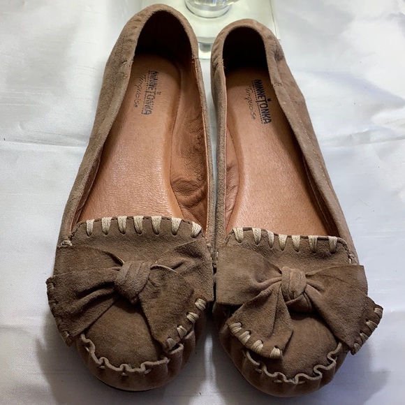 Minnetonka shoe - Picture 1 of 3